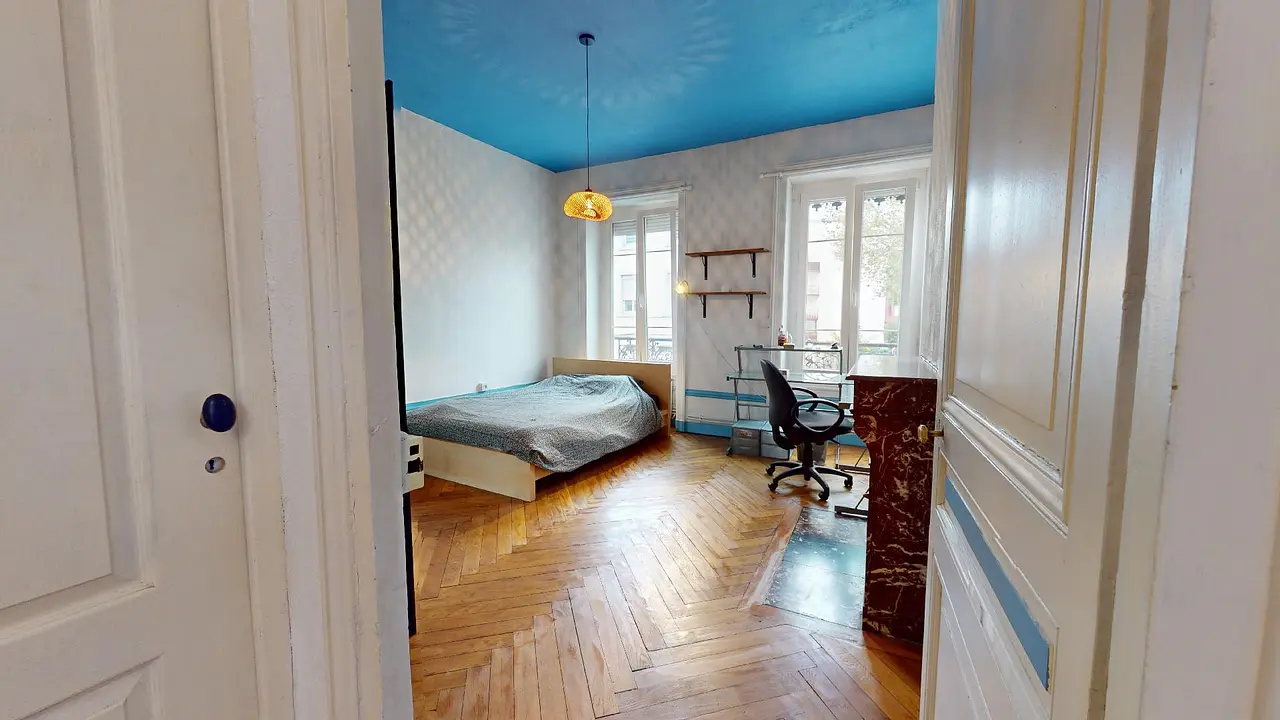 Colocation meublée de 123.0m2 - 602€ - Écully