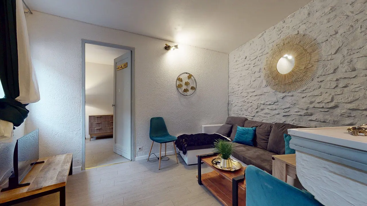 Appartement meublé de 29.33m2 - 657€ - Nîmes