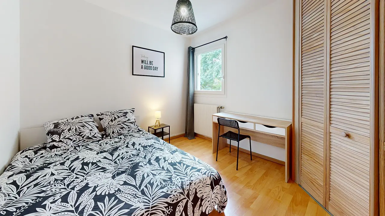 Colocation meublée de 77.0m2 - 535€ - Vénissieux