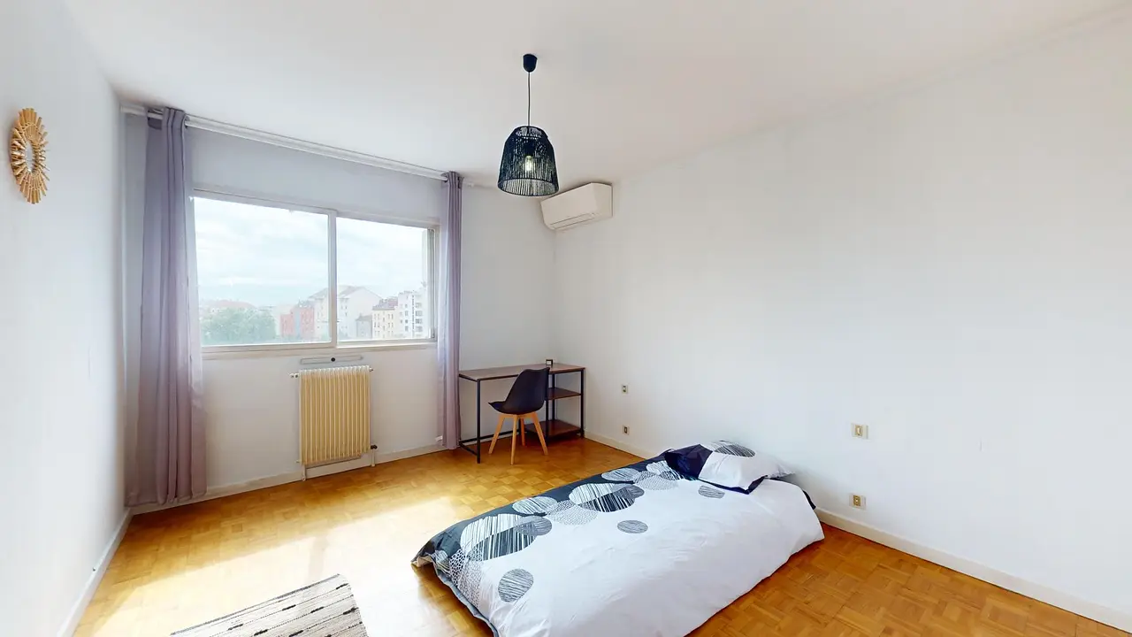 Colocation meublée de 95.0m2 - 504€ - Villeurbanne
