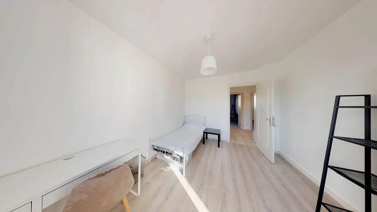 Colocation meublée de 92.0m2 - 467€ - Lyon