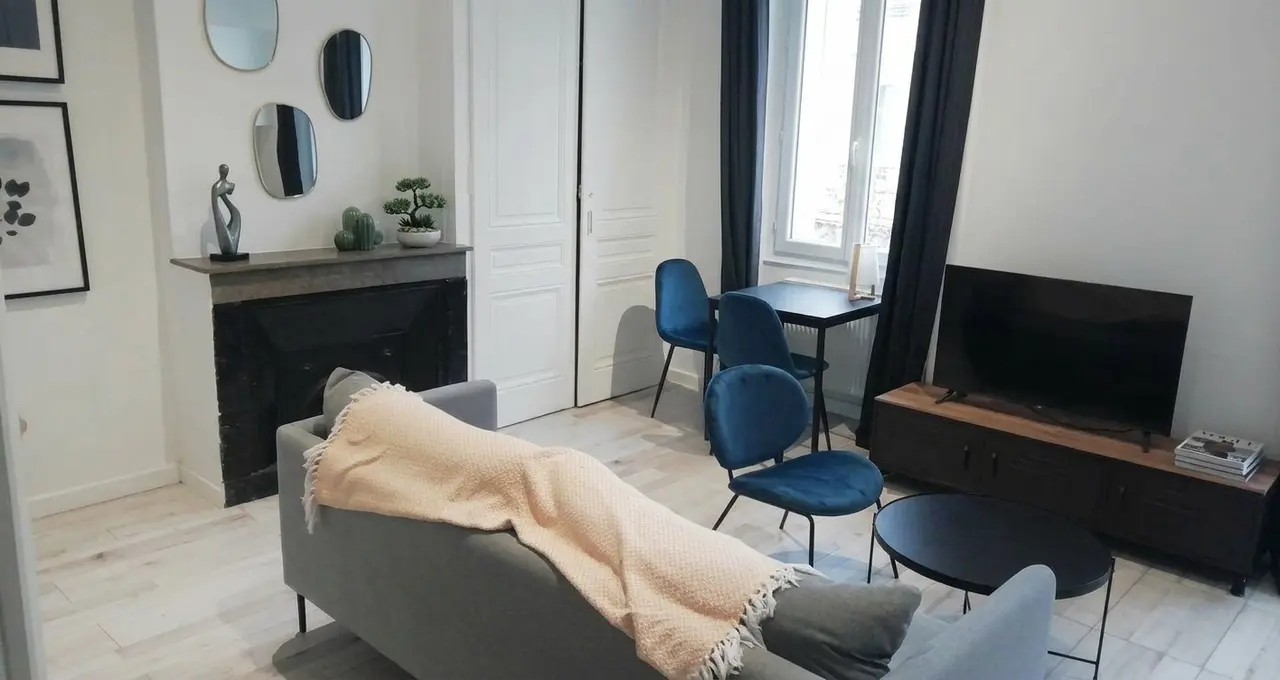 Appartement meublé de 32.54m2 - 743€ - Villeurbanne