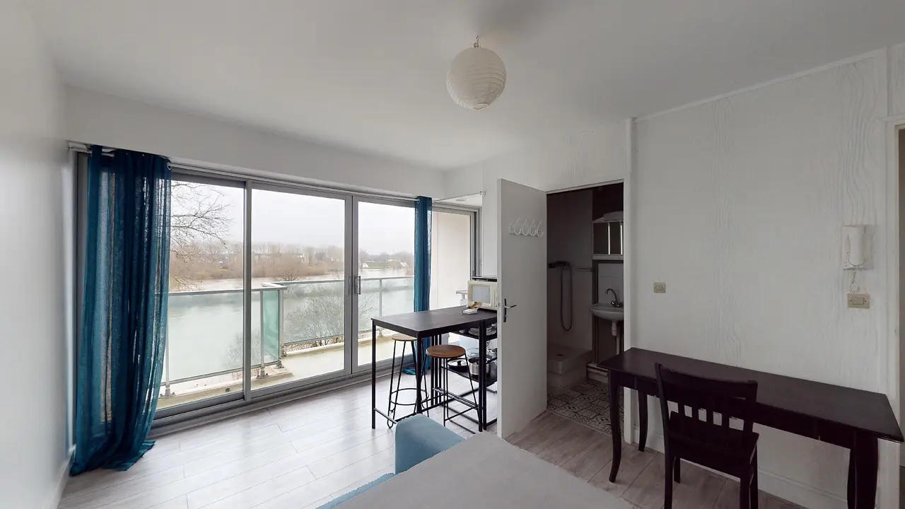 Appartement meublé de 21.0m2 - 493€ - Orléans