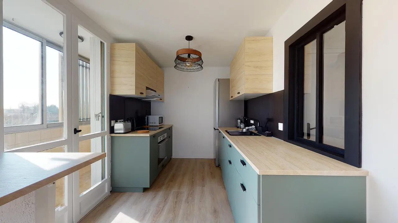 Colocation meublée de 94.0m2 - 524€ - Cenon