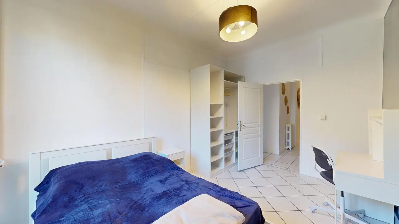 Colocation meublée de 85.0m2 - 460€ - Toulon