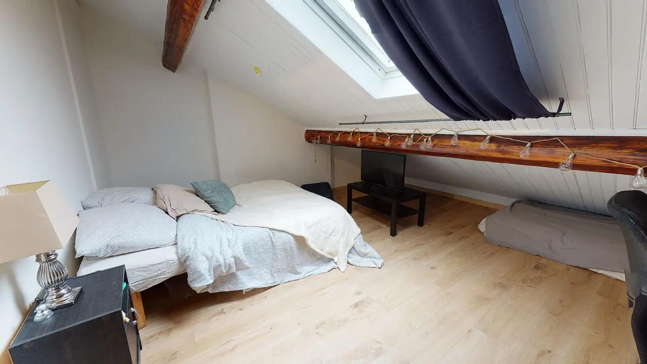 Colocation meublée de 107.0m2 - 457€ - Saint-Fons
