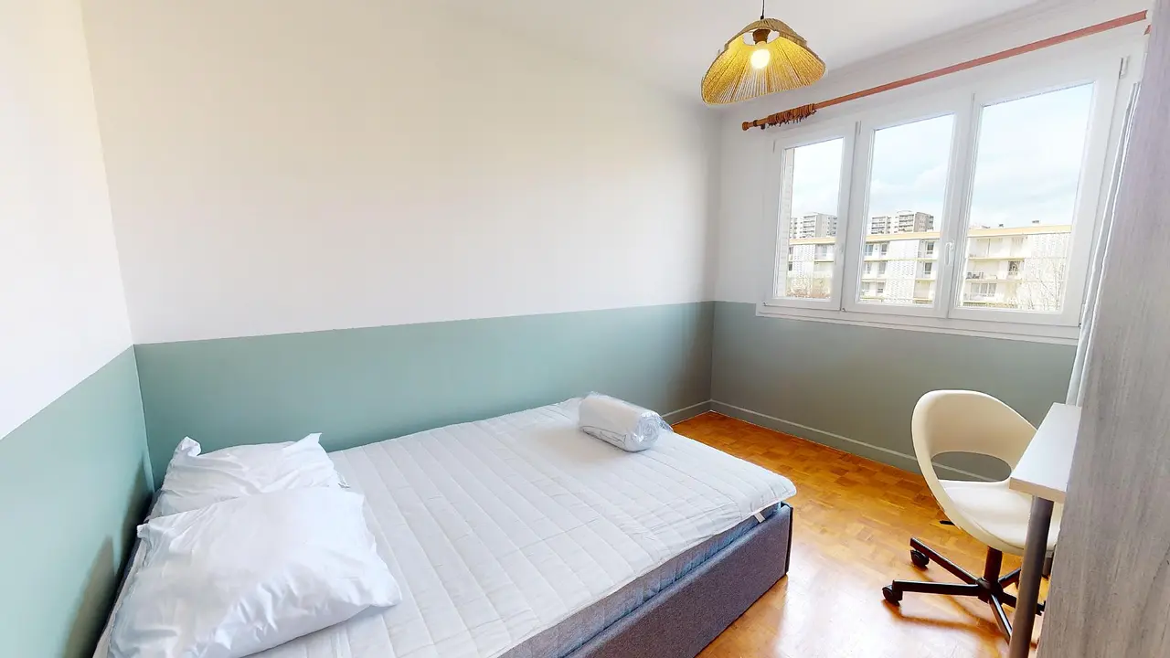 Colocation meublée de 68.0m2 - 426€ - Bron