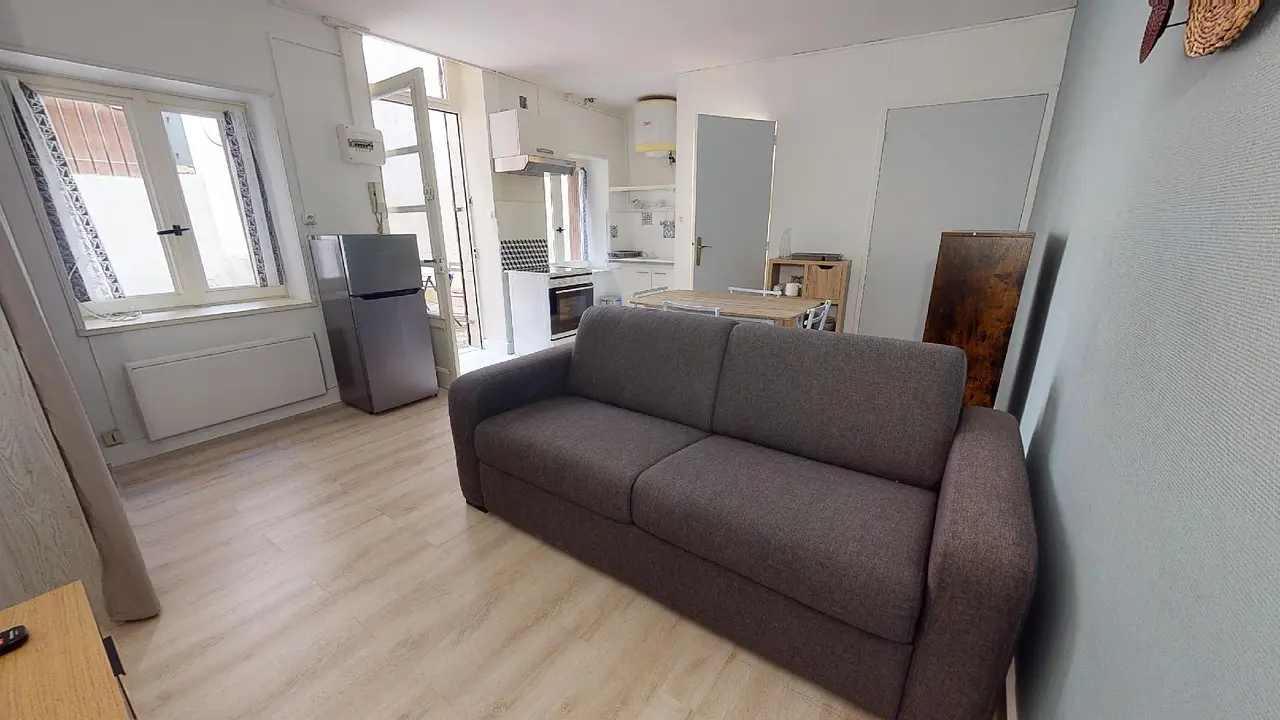 Appartement meublé de 22.0m2 - 459€ - Mâcon