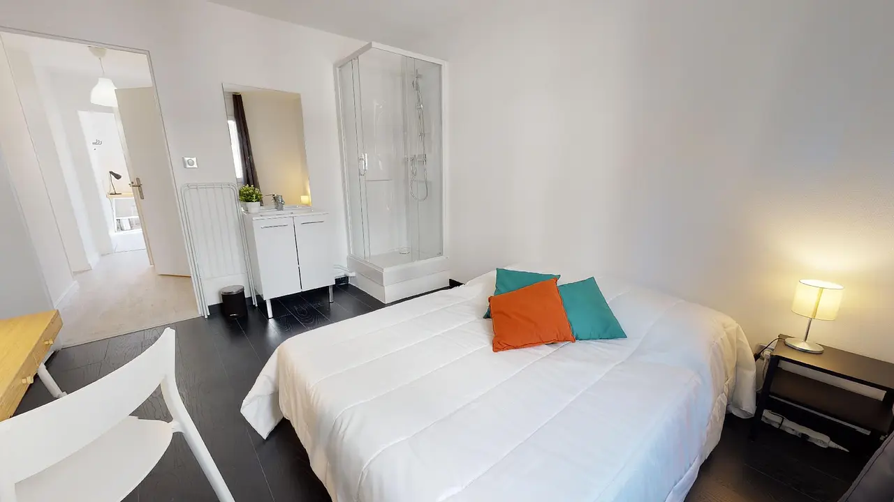 Colocation meublée de 93.0m2 - 490€ - Villeurbanne