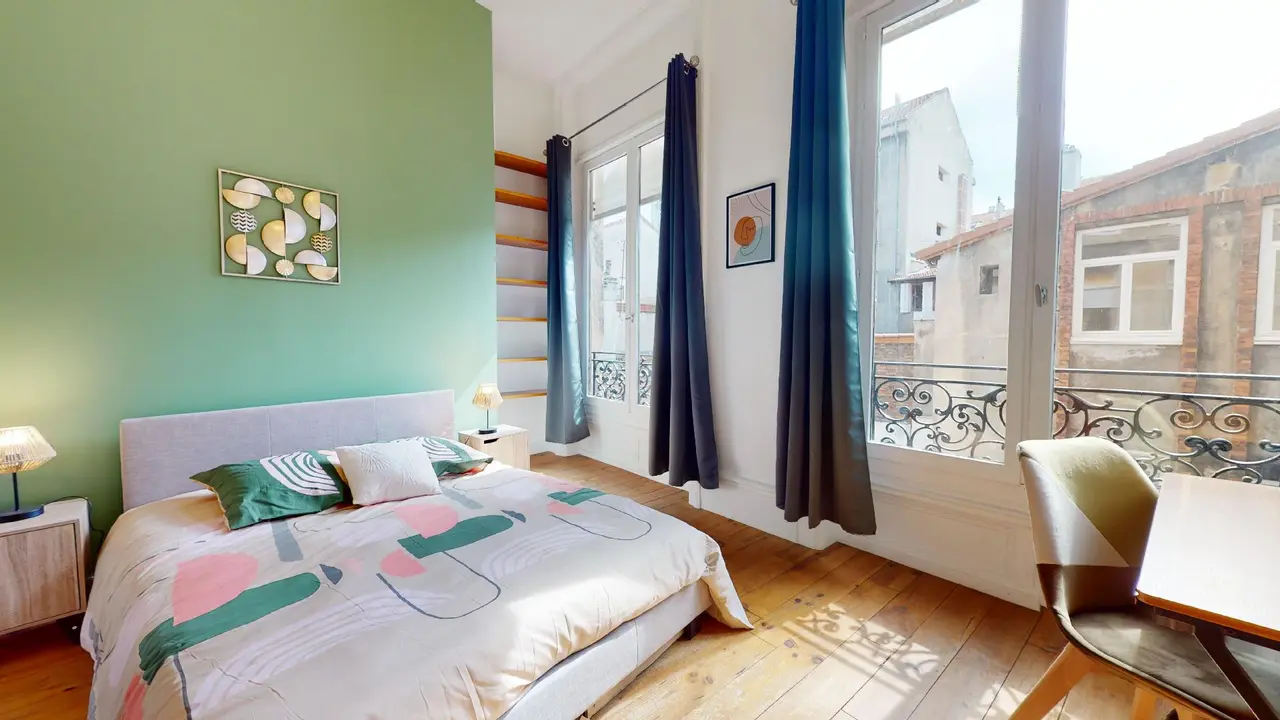 Colocation meublée de 135.0m2 - 365€ - Saint-Étienne