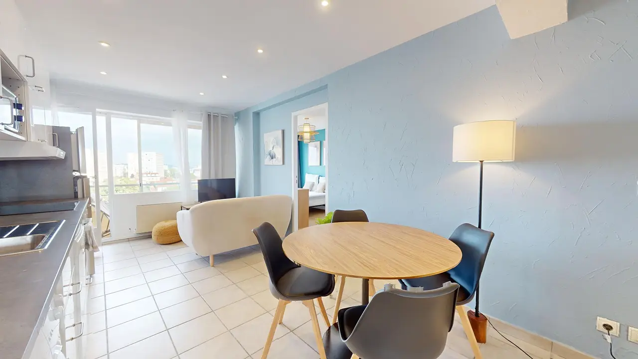 Colocation meublée de 77.4m2 - 490€ - Lyon