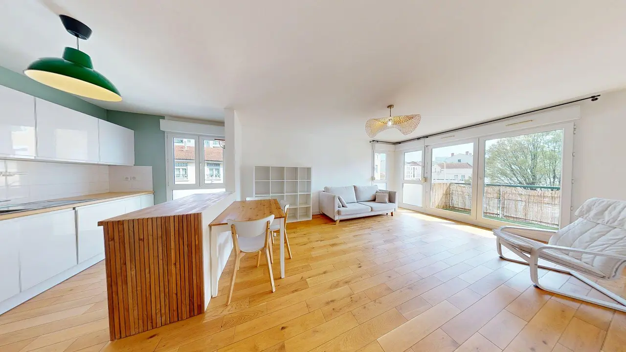 Appartement meublé de 68.0m2 - 1300€ - Lyon