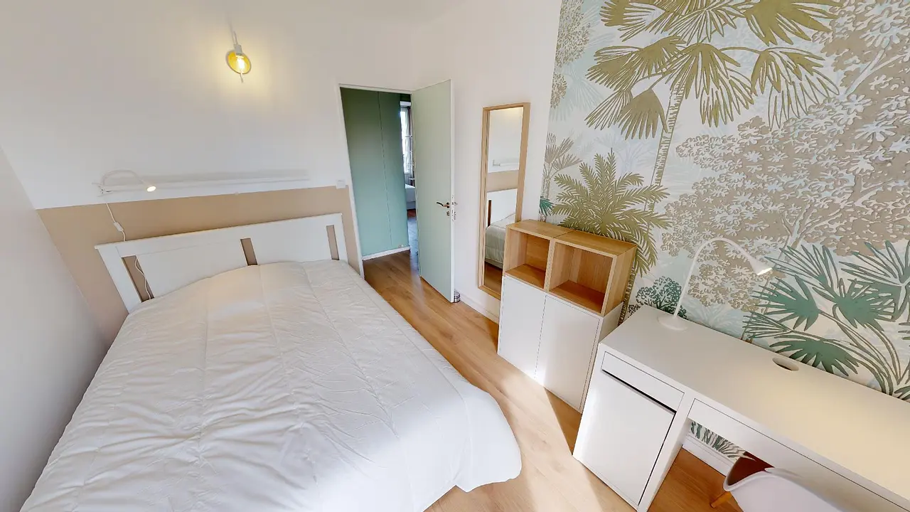 Colocation meublée de 86.0m2 - 608€ - Talence