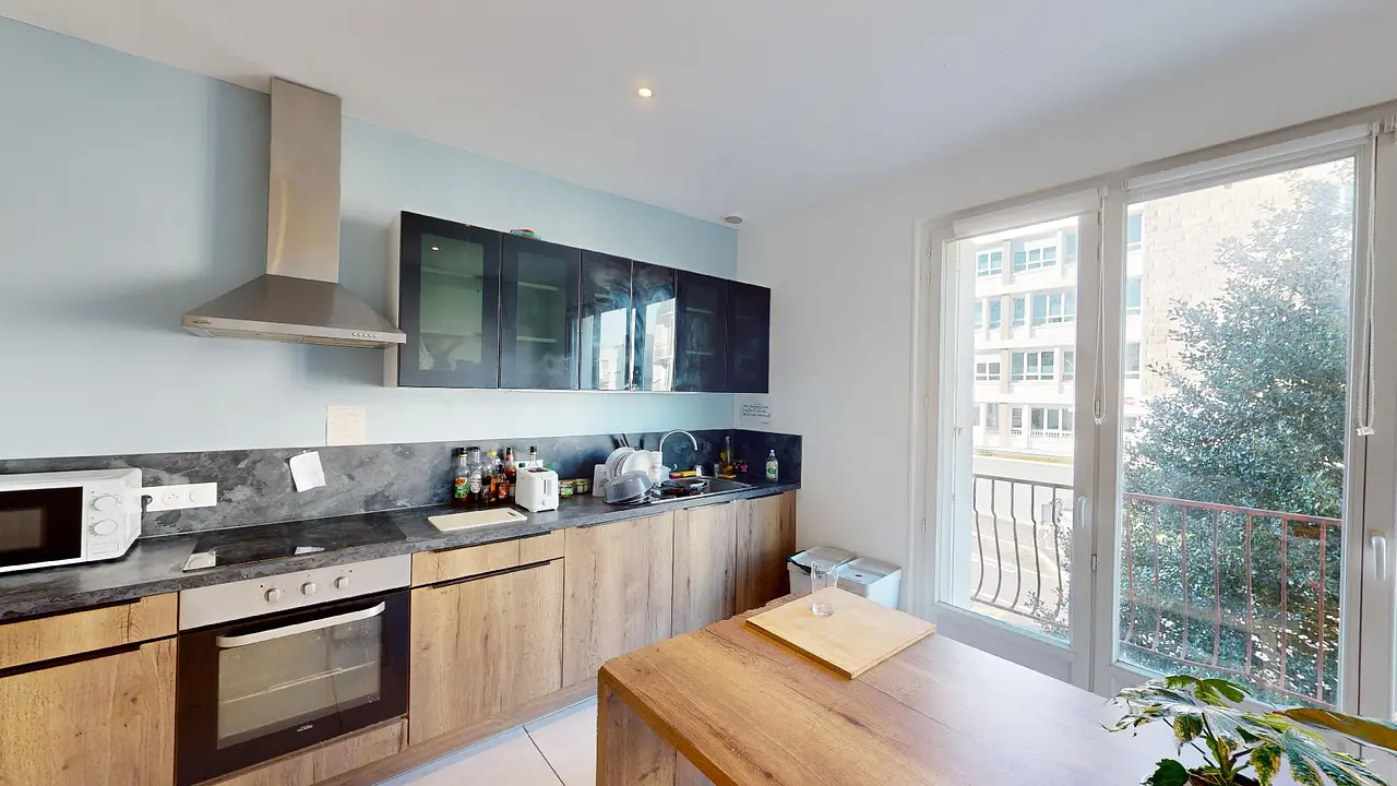 Colocation meublée de 153.0m2 - 490€ - Brest