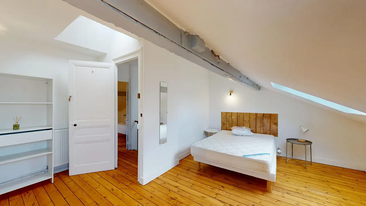 Colocation meublée de 132.0m2 - 455€ - Angoulême