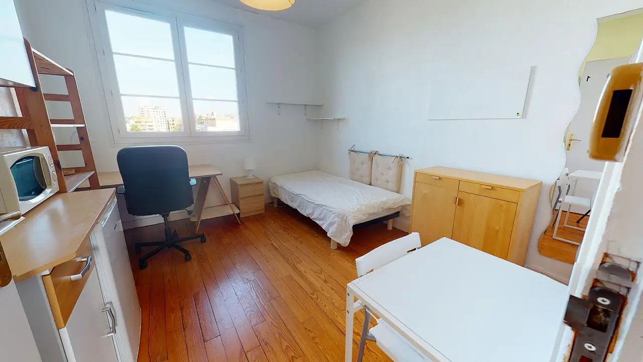 Colocation meublée de 77.0m2 - 393€ - Dijon