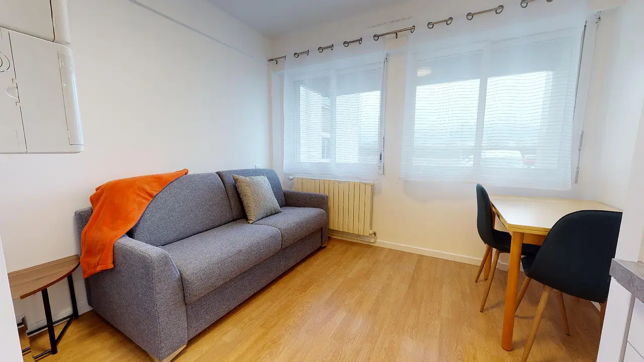 Appartement meublé de 15.0m2 - 370€ - Grenoble