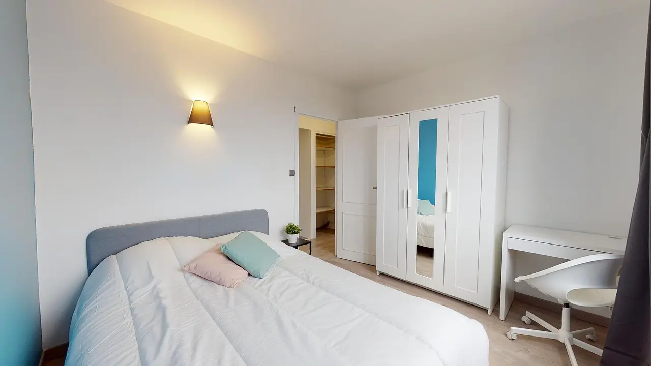 Colocation meublée de 66.0m2 - 530€ - Oullins