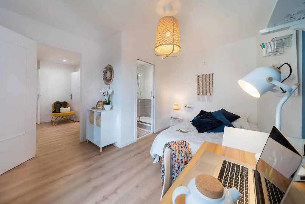 Colocation meublée de 112.0m2 - 594€ - Bron