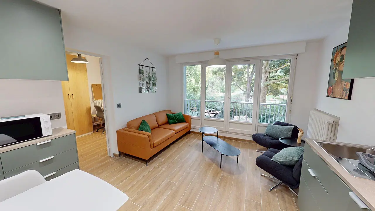 Colocation meublée de 75.35m2 - 495€ - Lille