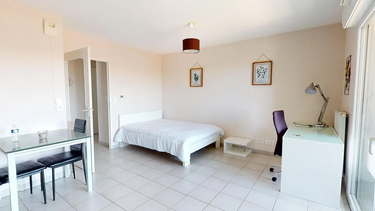Appartement meublé de 29.0m2 - 596€ - Dijon