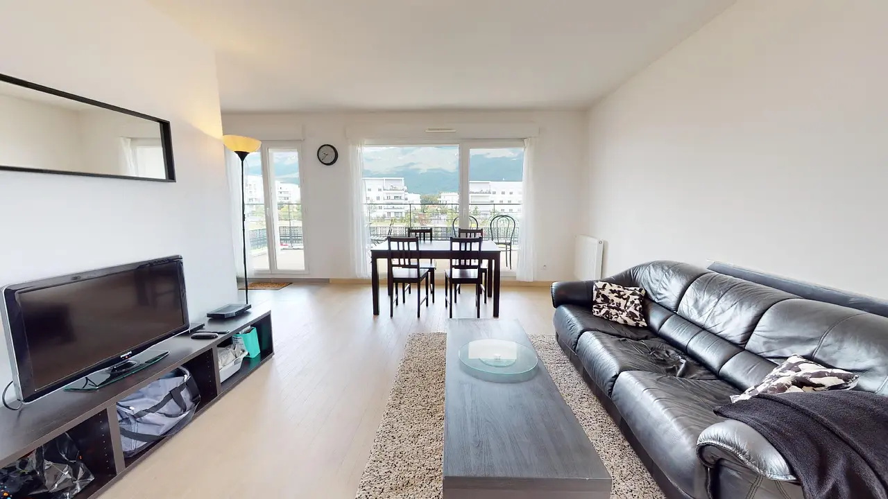 Appartement meublé de 73.97m2 - 1496€ - Saint-Genis-Pouilly