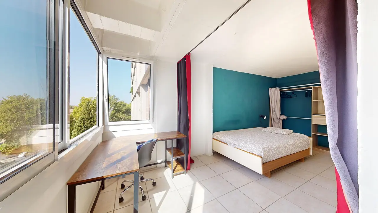 Colocation meublée de 94.0m2 - 400€ - Avignon