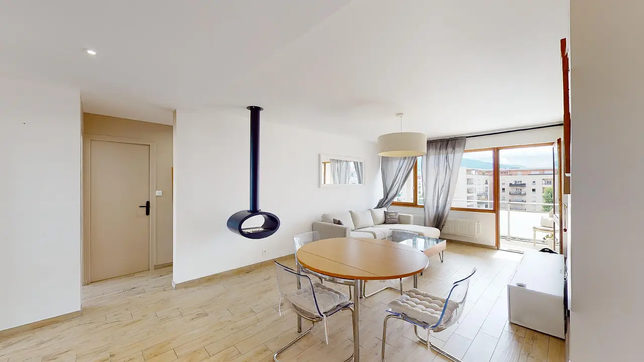 Appartement meublé de 80.43m2 - 1505€ - Annemasse