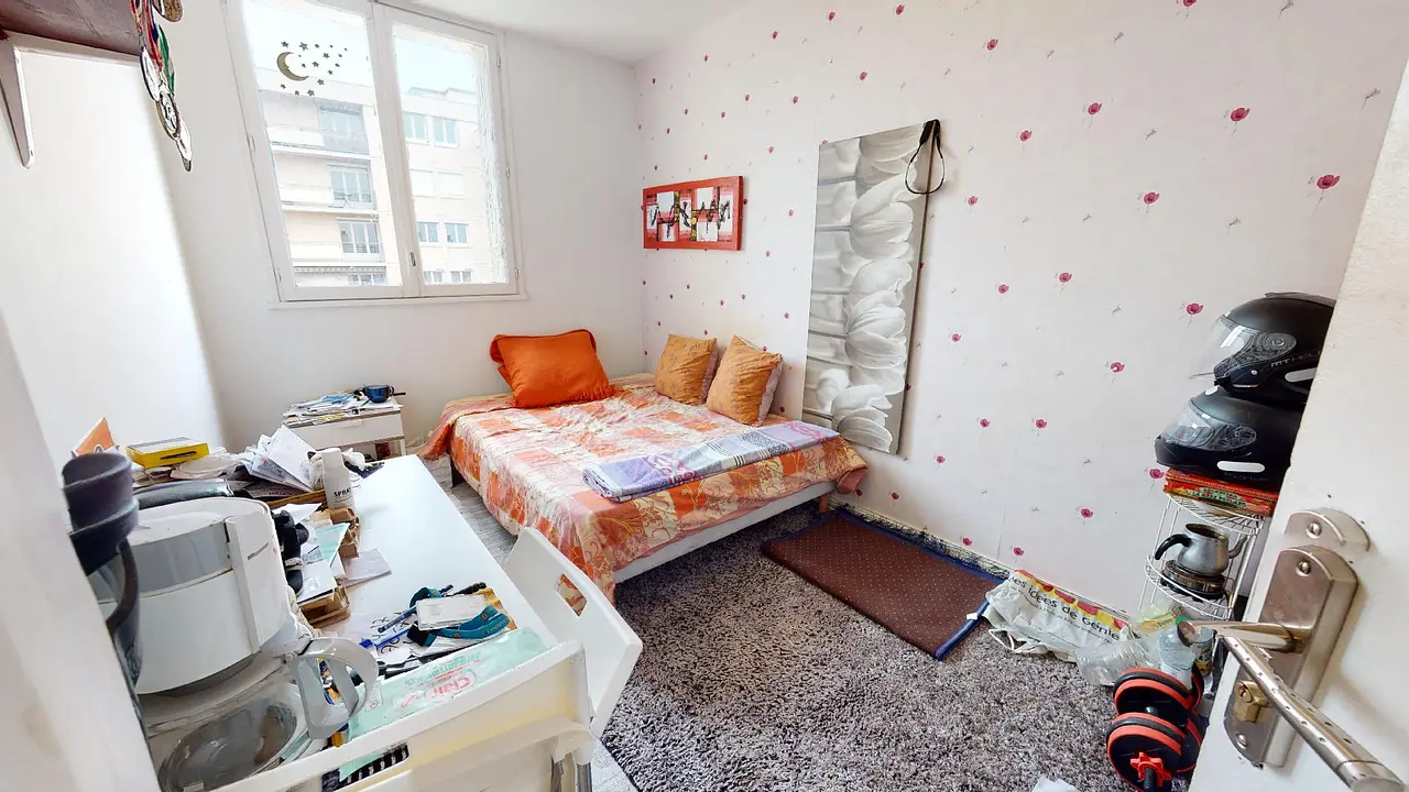 Colocation meublée de 70.0m2 - 450€ - Bron