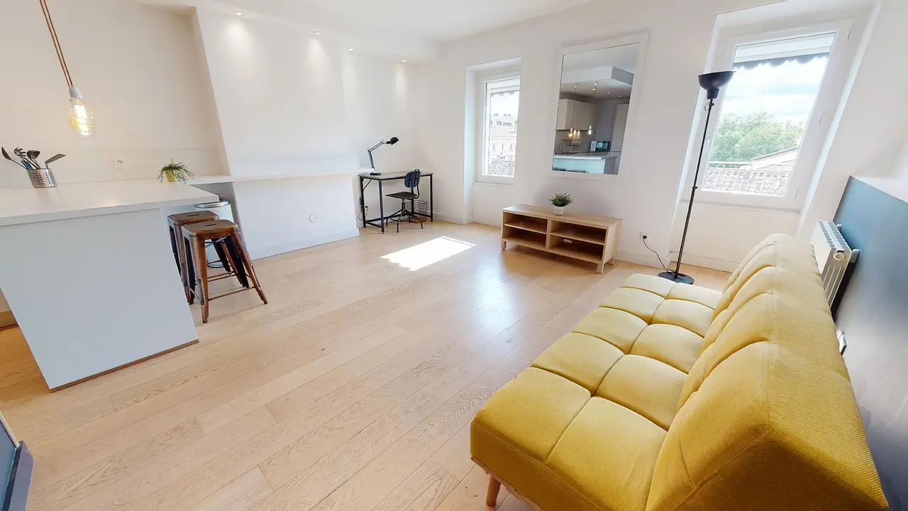 Appartement meublé de 48.0m2 - 1297€ - Lyon